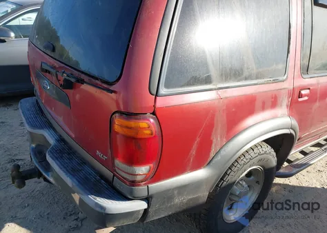 2001 Ford Explorer Xlt z USA, uszkodzony, nr VIN 1FMZU73E61ZA70901